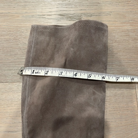 Stuart Weitzman Tall Taupe Suede Boots - Picture 4 of 5